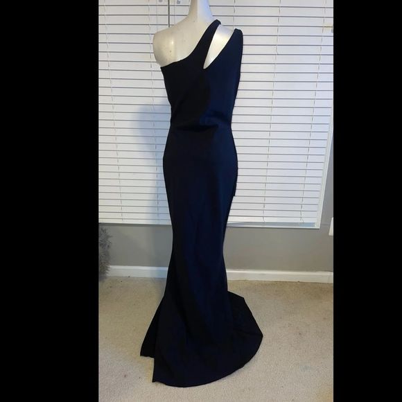 New Chiara Boni La Petite Robe Contanza One-Shoulder Ruched Gown $995 - Picture 8 of 10